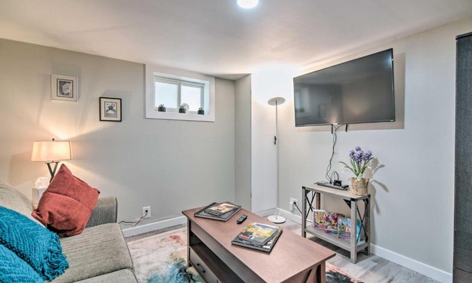 Longmont Apartment | Fresh Downtown Longmont Apartment - Walk to Main!