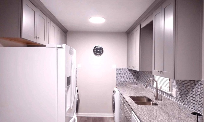 Great Bridge House | FRESHLY RENOVATED 2 BEDROOM DUPLEX