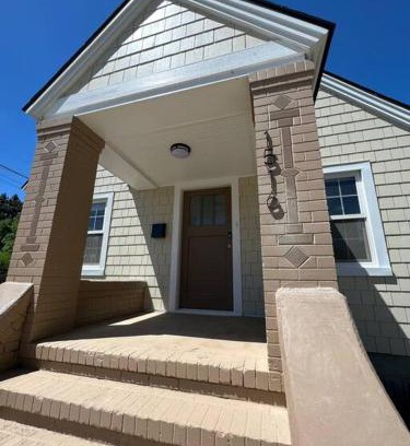 Billings House | Freshly renovated home in a vintage neighborhood