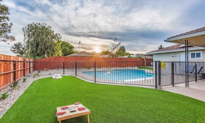 Raisin House | Fresno State 4BR/2BA+Private Pool +Game Room+ Gym!