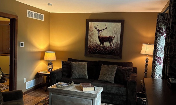 Laurelville Cabin | Friendly Fawn sleeps 4, or rent all 4 for 20. Horseback riding across the Rd!