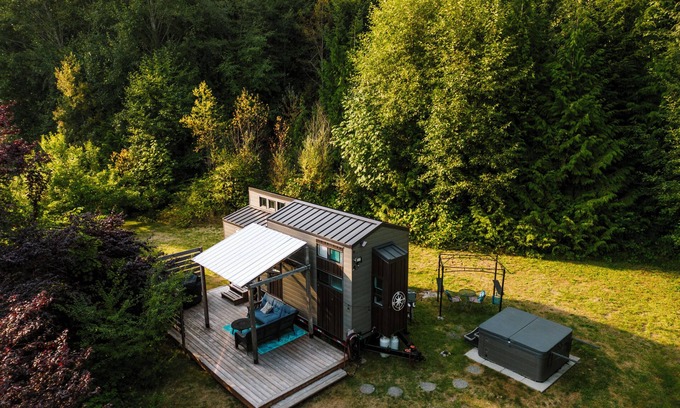 Stillwater House | Frolander Bay Resort - Tiny Home