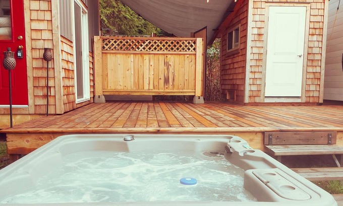 Stillwater Cottage | Frolander Bay Resort - Tiny Cottages