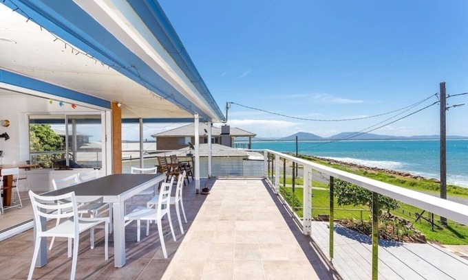 Taree House | "Frolic" at Crowdy Head