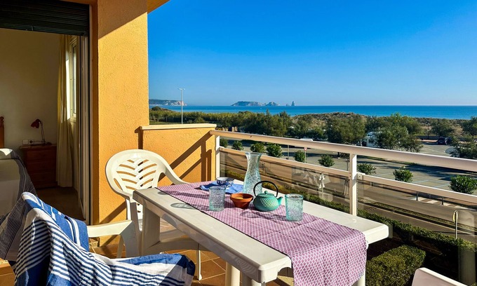 Aiguablava Apartment | Front beach Apartment -6 people.Two terraces. Garden and Pool. ParKing.