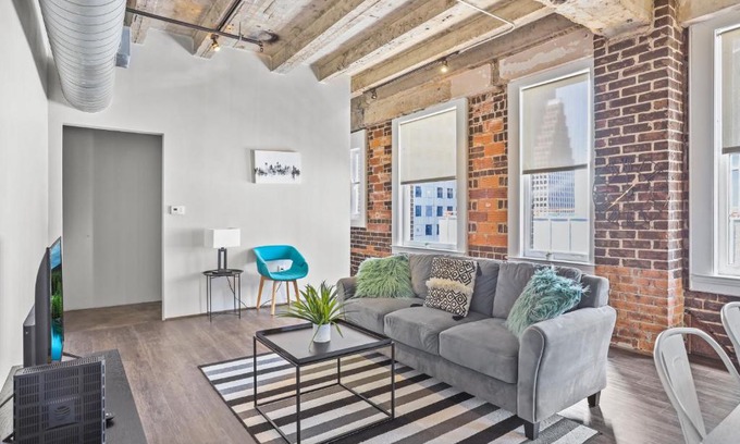 Downtown Houston Apartment | Frontdesk I The Rice Apts Downtown Houston