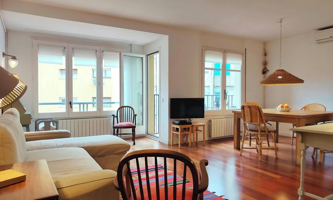 La Nova Esquerra de l'Eixample Apartment | FS2 - ample 2 bedr apartm close to Hospital Clinic