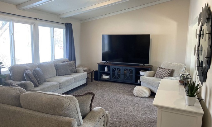 Blaine House | Full Fun House near the Twin Cities and the Blaine Soccer Complex!