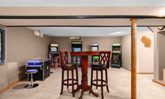 Appleton House | Full house with fun game room in quiet residential neighborhood