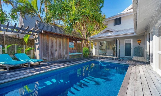 Suffolk Park House | Fuller Holidays - Adrift - Tallows Beachfront Suffolk Park