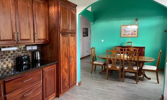 Roseau Villa | Fully air-conditioned 4-bedroom villa with WiFi in Roseau