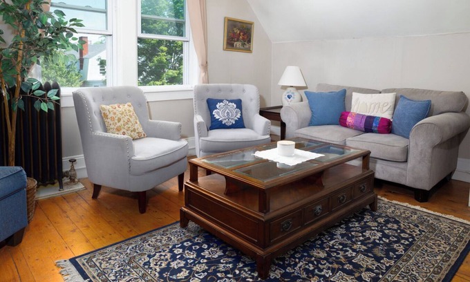 Brattleboro Apartment | Fully Furnished 2bdrm/Pet Friendly!