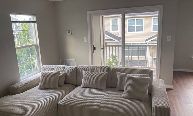 Wheaton Condo | Fully furnished room in sun-drenched condo. 7 minute walk to Wheaton metro.