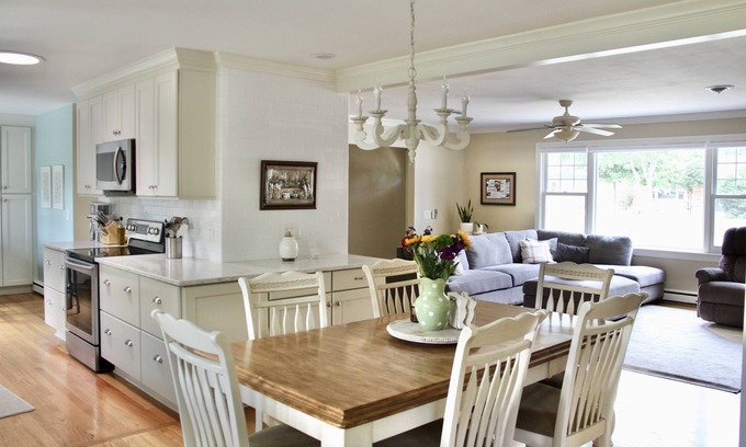 Madison House | Fully remodeled ranch close to the southwest bike trail