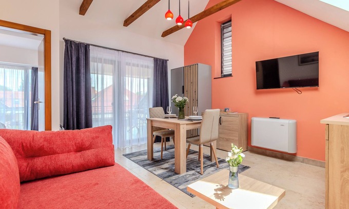 Revfulop Apartment | Fulop Panzio-Red Lollipop Apartment, Révfülöp, Hungary