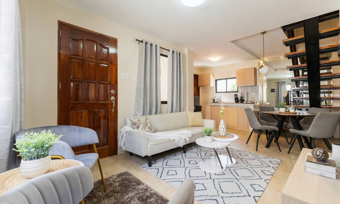 Cebu House | Furnished 3BR House | WiFi, Netflix, Washer and Parking