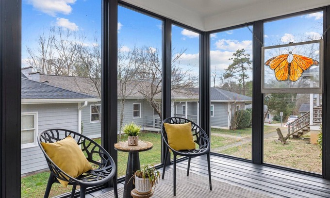 Chapel Hill House | Furnished Room - Happy Haven near UNC Campus and Hospitals. Pet Friendly!