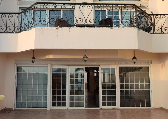 Dhahban Villa | فيلا الشروق درة العروس الشاطئ الازرق جده فيلا للعائلات فقط