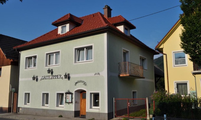 Micheldorf in Oberoesterreich Hotel | Gästehaus Geigenbauer