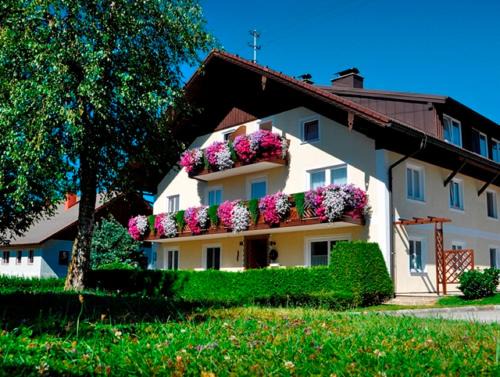 Berg im Attergau House | Gästehaus Jedinger