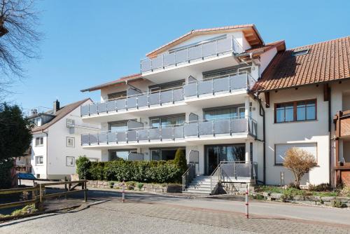 Immenstaad am Bodensee Apartment | Gästehaus D i c k r e i t e r