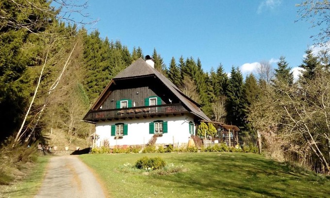 Krieglach Bed & Breakfast | Gästehaus Fridolin