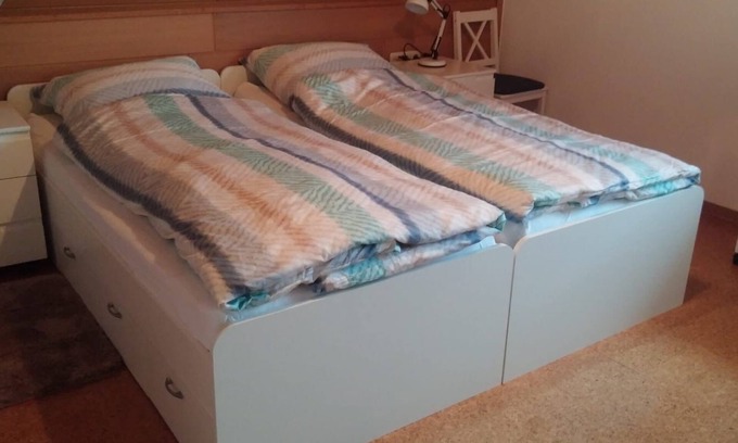 Lutzelbach Apartment | Gästehaus Lützelbach - Dachwohnung mit Esszimmer, Küche und Balkon