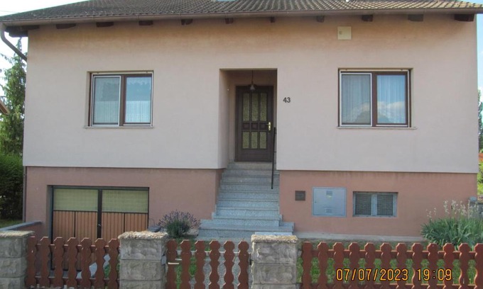 Poysdorf Apartment | Gästehaus M
