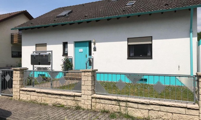 Knielingen House | Gästehaus Windheim (Karlsruhe-Knielingen 2)