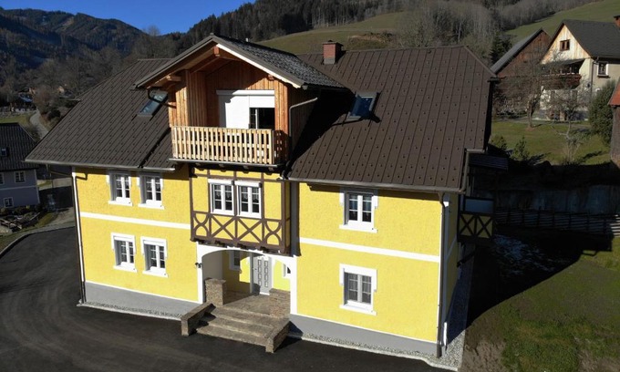 Etmißl House | Gästezimmer Gombotz