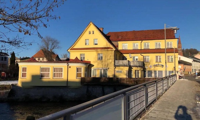 Zwiesel House | Gästezimmer zur Brücke