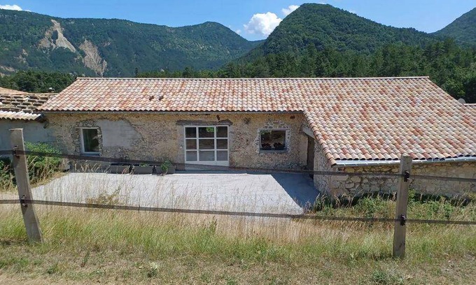 Poyols House | Gîte ∙ 3 bedrooms ∙ 6 guests