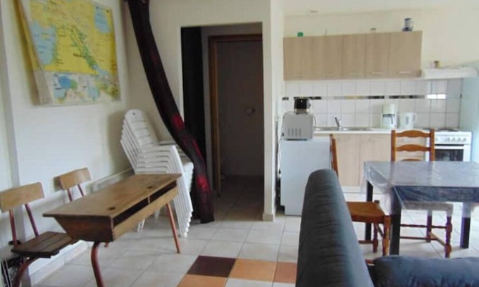 Douchy-les-Ayette House | Gîte 4 Jeanne Déco Ecole Autrefois
