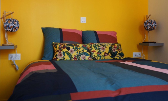Tourcoing House | Gîte 8P rénové luxe - clim - PS4 à 15' de Lille center