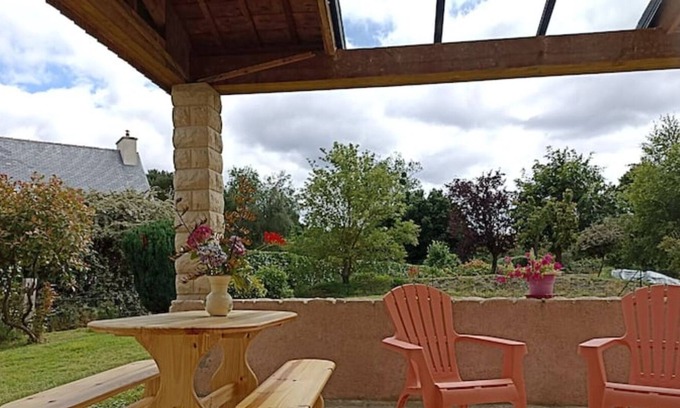 Graces Cottage | Gîte Bien Situé, mer à 30 mn, Terrasse Couverte