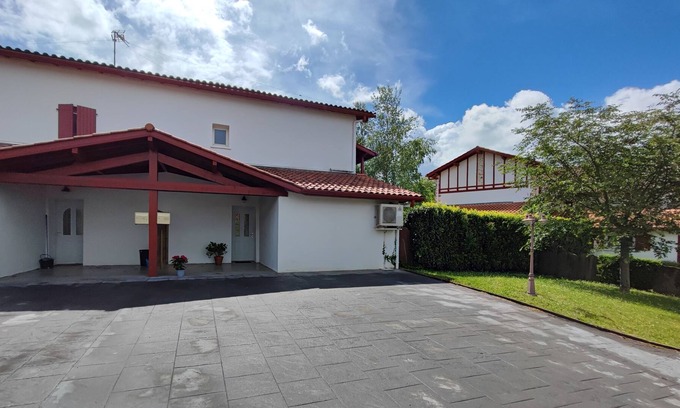 Mendionde Apartment | Gîte Borda Berri à Mendionde
