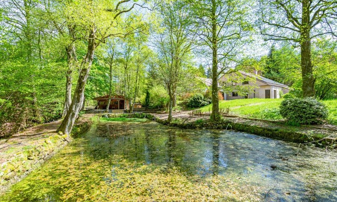 Vesqueville House | Gîte Castor