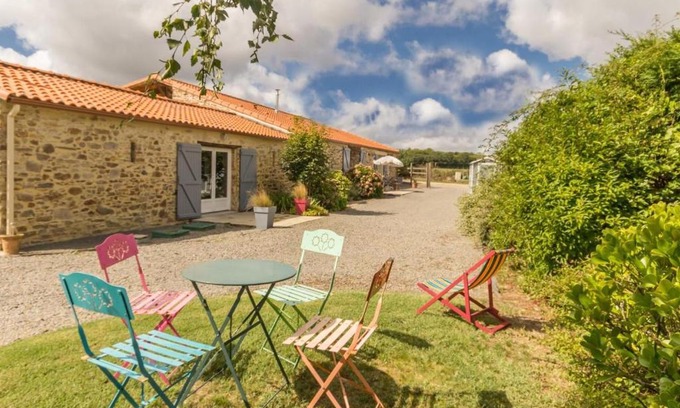 Port-Saint-Pere House | Gîte charmant entre Nantes et la mer avec jacuzzi, jardin et vélos - FR-1-306-1050