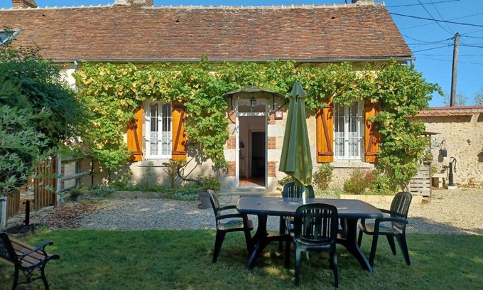 Chuelles House | Gîte Chuelles, 2 pièces, 2 personnes - FR-1-590-24