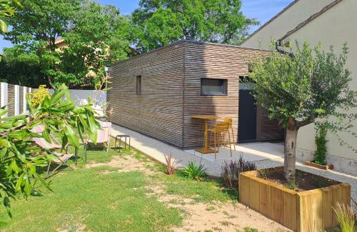 Pertuis House | Gîte cosy et tout équipé "Une cabane en Luberon" 44 m2 avec jardin