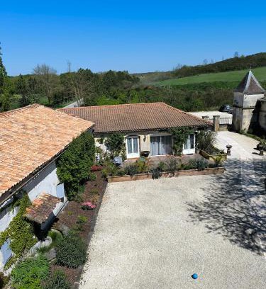 Cherves-Richemont House | Gîte du château au pied de Cognac