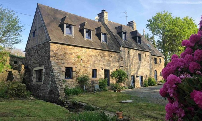 Camlez Apartment | Gîte du moulin de Trostang