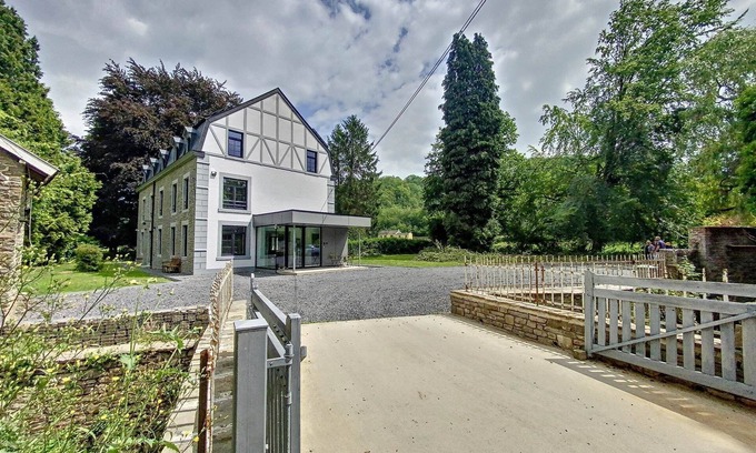 Esneux House | Gîte for 20 people in Esneux - A La Belle Époque d'Esneux