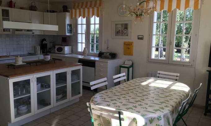 Mansigne House | Gîte in Mansigné, Sarthe, Farmhouse 6 rooms, sleeps 15 near Le Mans
