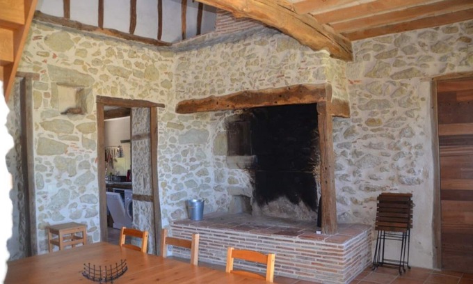 Riguepeu House | Gîte in the Gers countryside Parc et piscine Les Écrehous