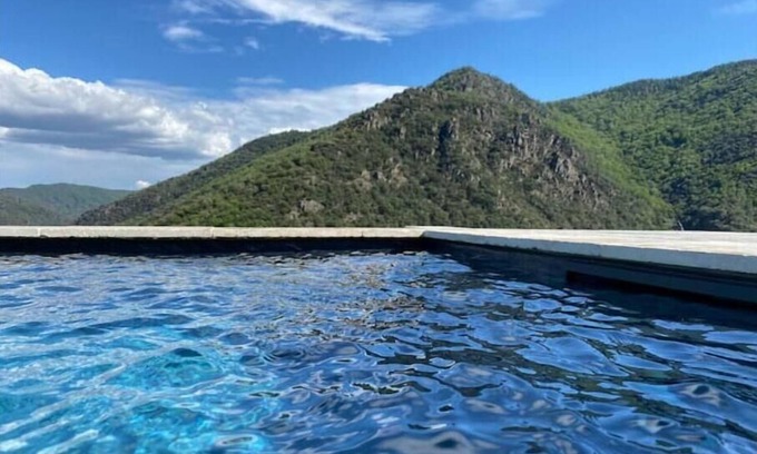 Pied-de-Borne House | Gîte Lou Treillat Villa Avec Piscine Chauffée