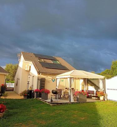 Nebouzat Villa | gîte m et m