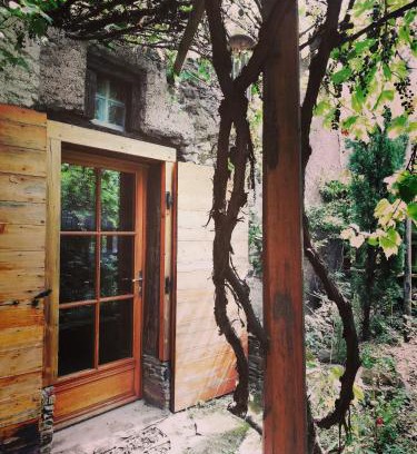 Sainte-Croix-en-Jarez Apartment | Gîte Sainte Croix en Jarez, Le Val des Equins
