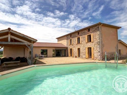 Pinay House | Gîte spa et sauna, nature sereine, animaux admis - FR-1-496-274