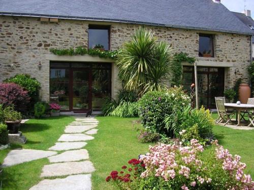 La Chapelle-des-Marais House | Gîte spacieux avec jardin arboré au cœur de la Brière, proche de Guérande - tout confort inclus - FR-1-306-1258